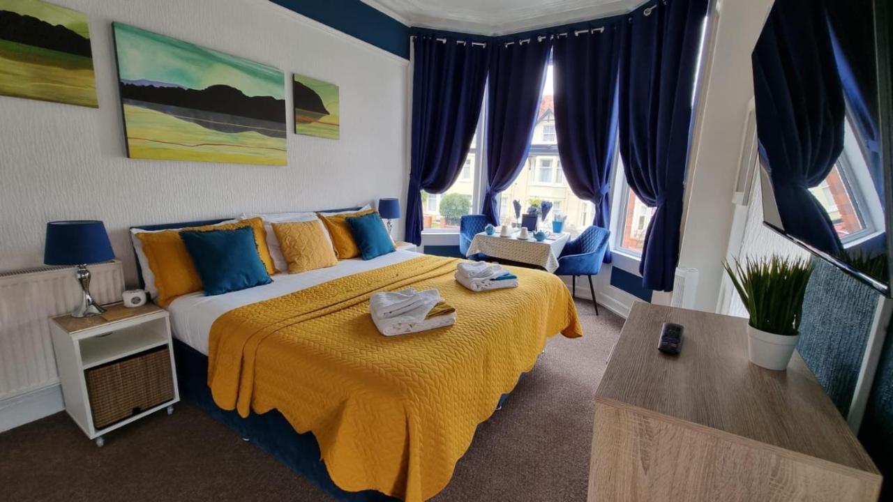 The Tilstone Guest House ランディドノー エクステリア 写真